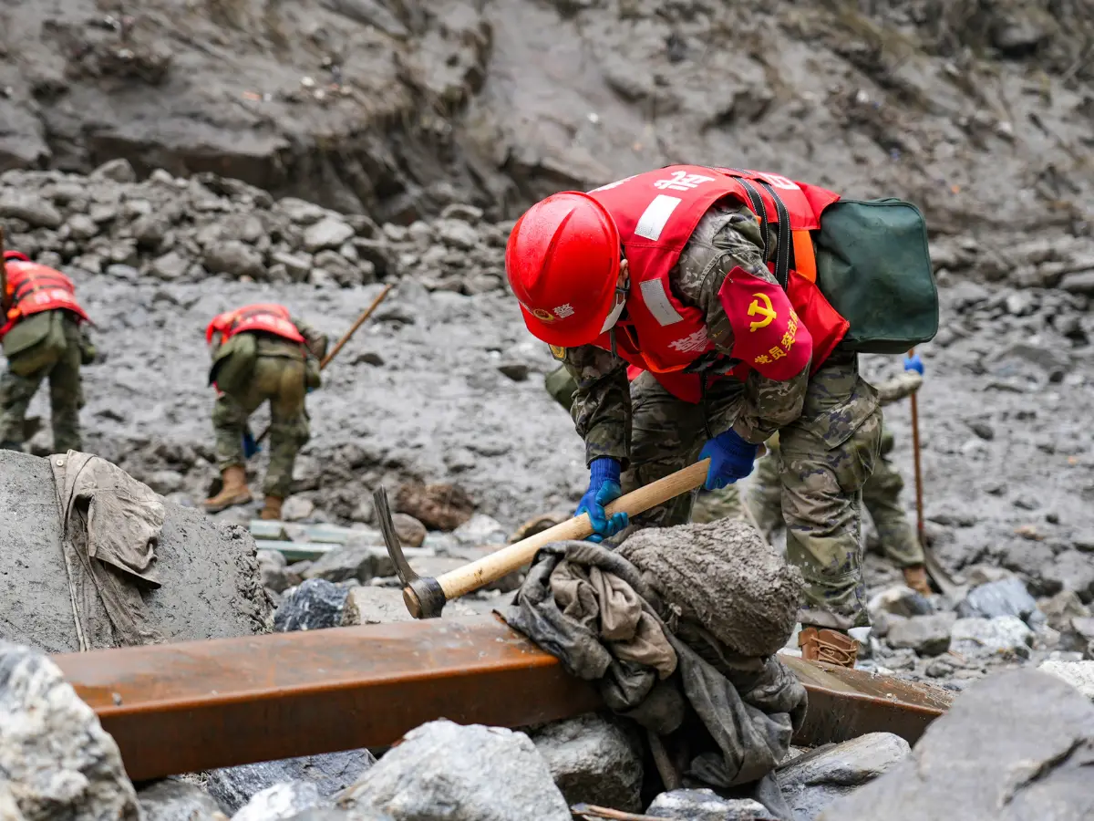 'Why didn't you save me?' 5-year-old Nepal flood victim, who survived under rubble for 60 hours, asked parents