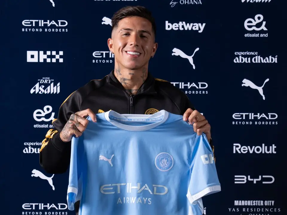Enzo Fernandez reacts after joining 'built for success' Manchester City in record deal Enzo Fernandez reacts after joining 'built for success' Manchester City in record deal