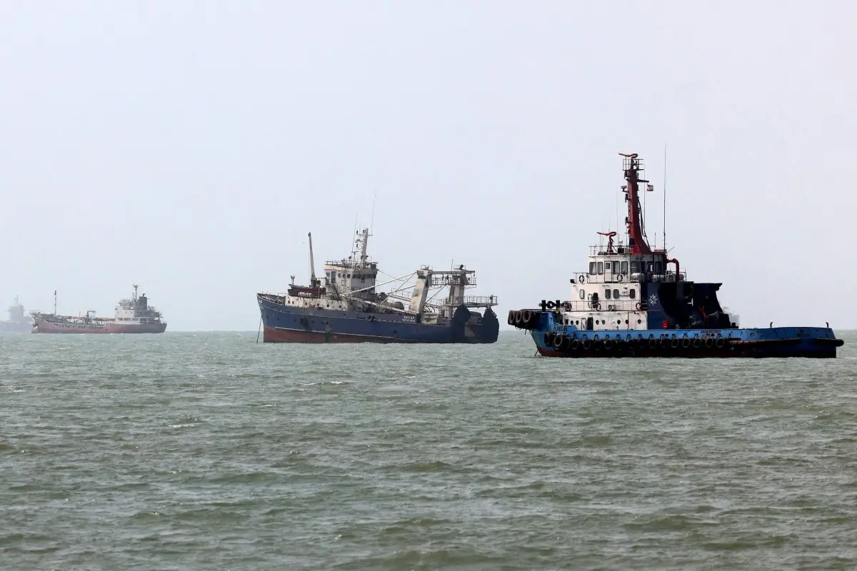 Over 17 million barrels of oil crossed Hormuz on Monday? US claims record flows