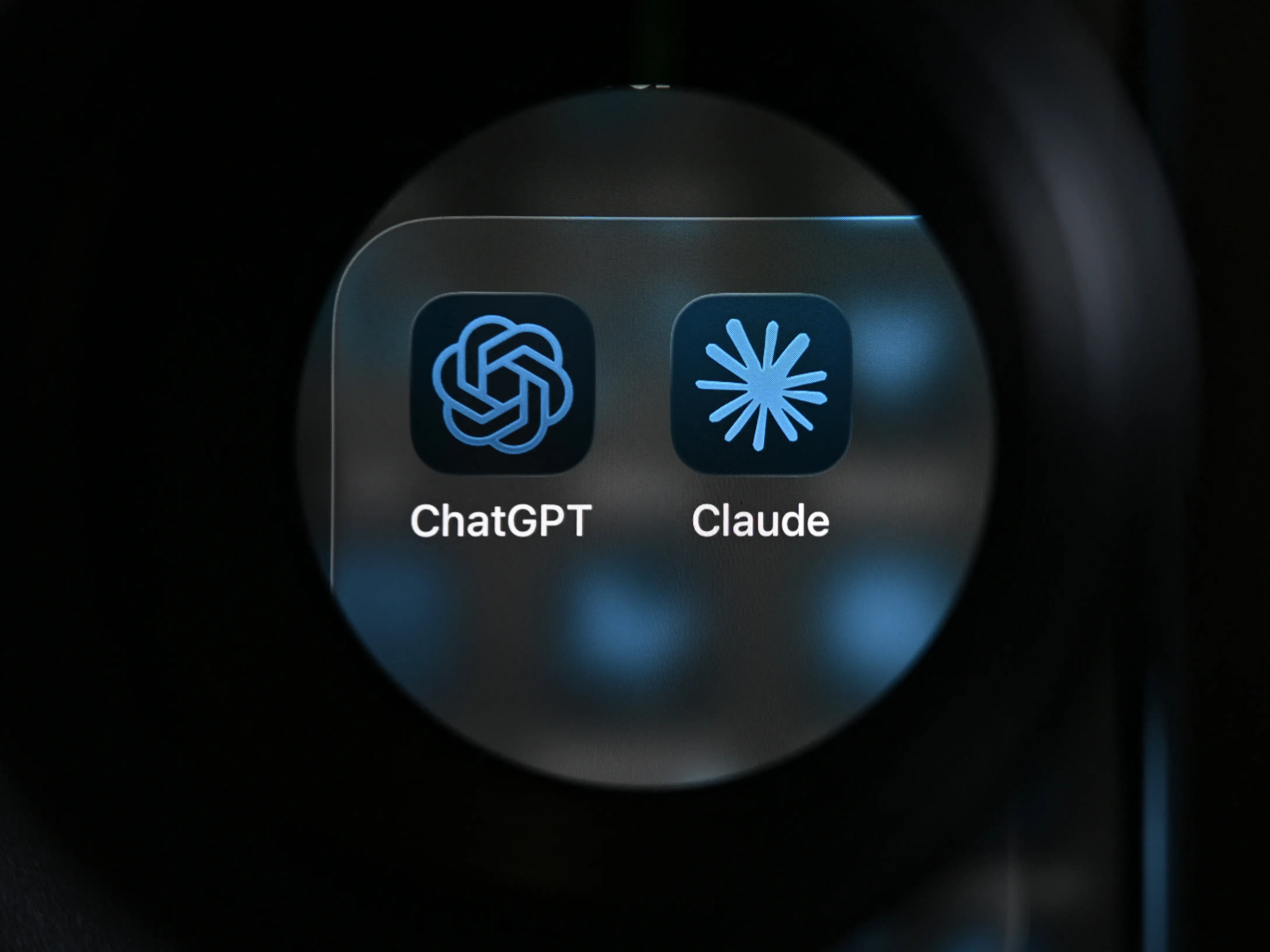 Major AI platforms ChatGPT, Claude, and Grok hit by simultaneous service disruptions Major AI platforms ChatGPT, Claude, and Grok hit by simultaneous service disruptions
