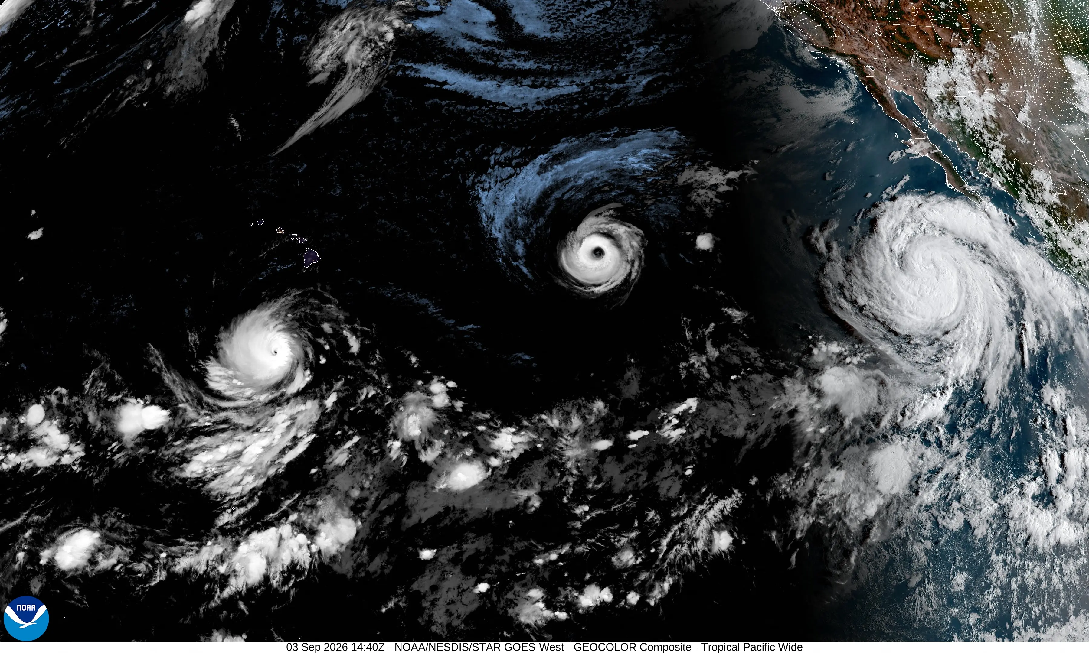 Super El Niño brews three hurricanes in Pacific Ocean, Category 4 Lowell heads for Hawaii