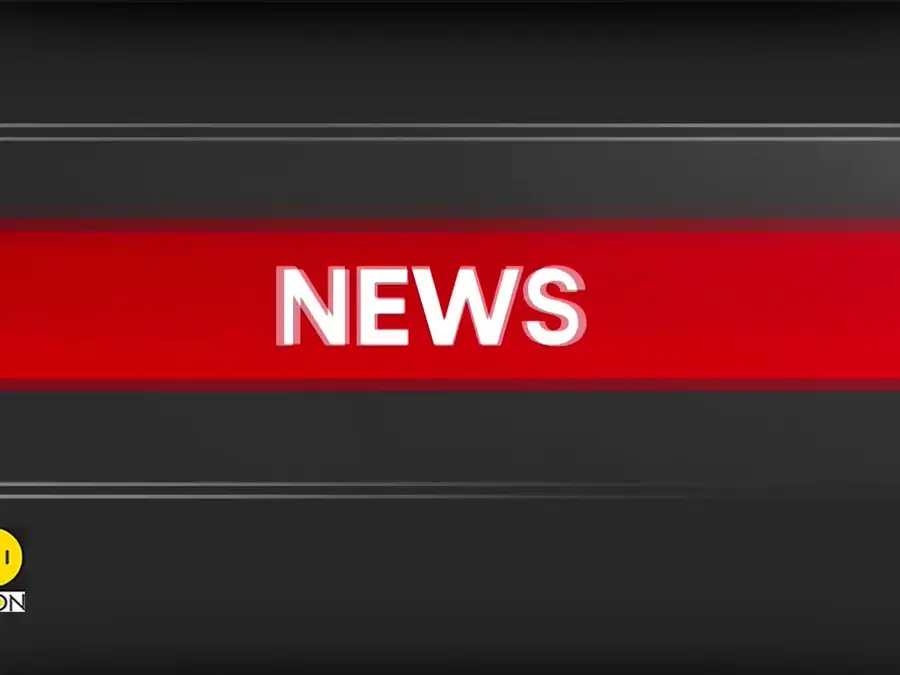DELHI BUILDING COLLAPSE LIVE | Hostel Daze Collapses In Satya Niketan, Rescue Operation Underway