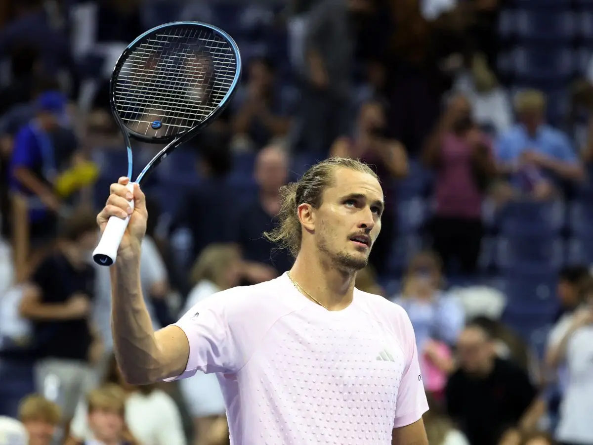 Top seed Alexander Zverev beats Tabilo in straight sets to reach US Open fourth round