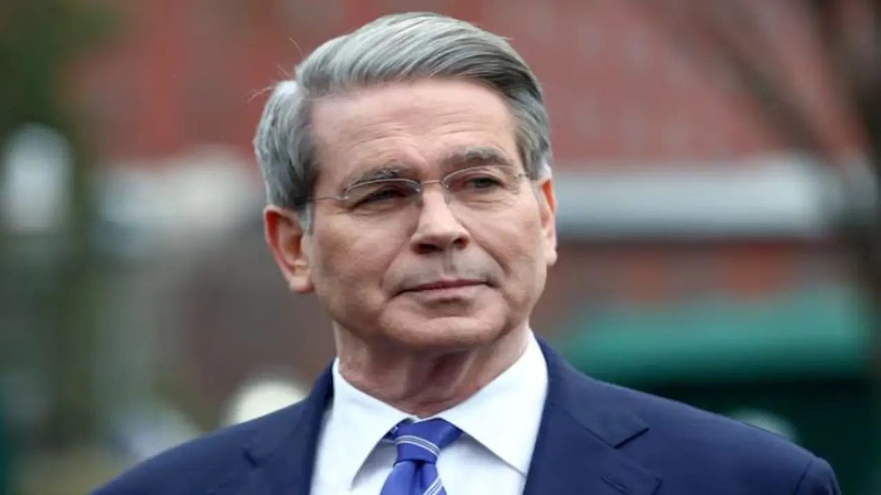 'Little yippy dog' says Bessent about Canada over trade deal with US, slams Mark Carney