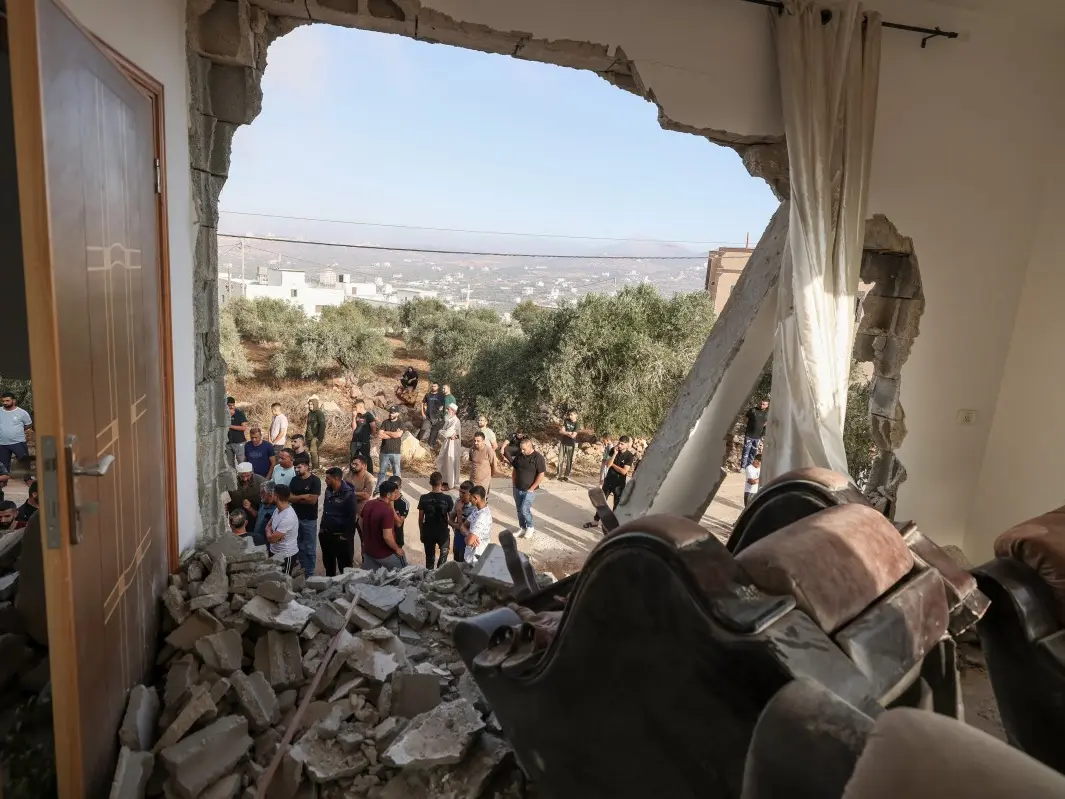 UK, France and Canada ban imports from illegal Israeli settlements in West Bank UK, France and Canada ban imports from illegal Israeli settlements in West Bank