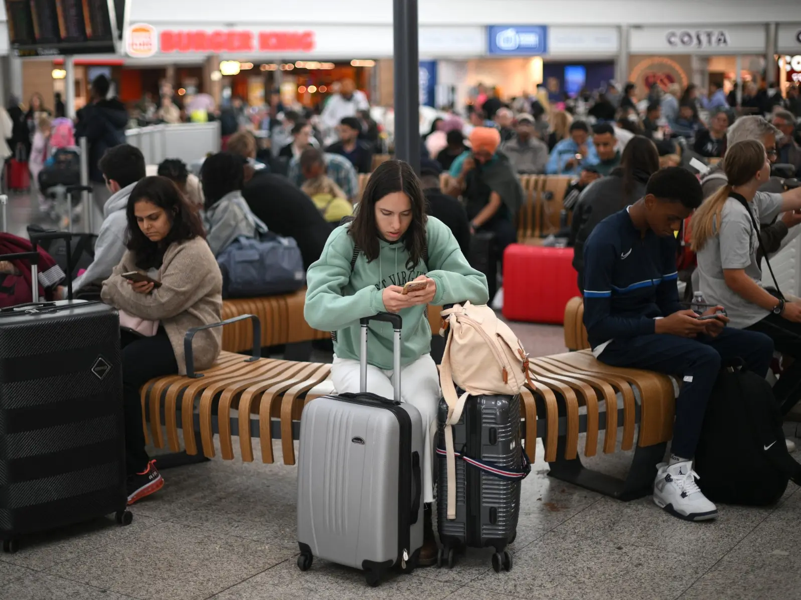UK flight chaos: More than 1,000 flights cancelled after NATS technical failure UK flight chaos: More than 1,000 flights cancelled after NATS technical failure