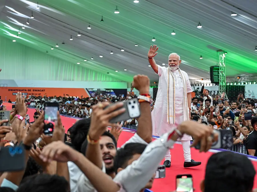 PM Modi doubles down on 'naaraaz fufa ji' jibe, takes fresh swipe at Opposition after unveiling ₹35,000 crore projects in Vadodara