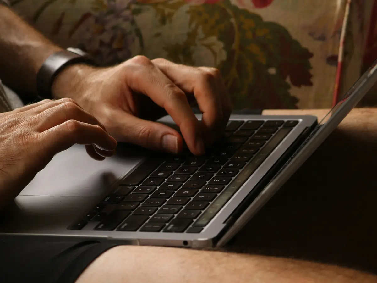 Boy develops 'toasted skin syndrome' after keeping laptop on his body - What is it?
