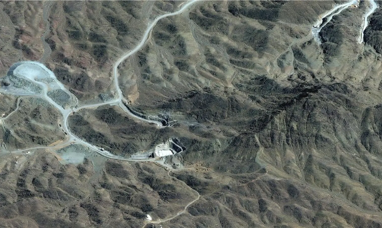 Satellite images show construction surge at Iran’s Pickaxe nuclear site amid US war