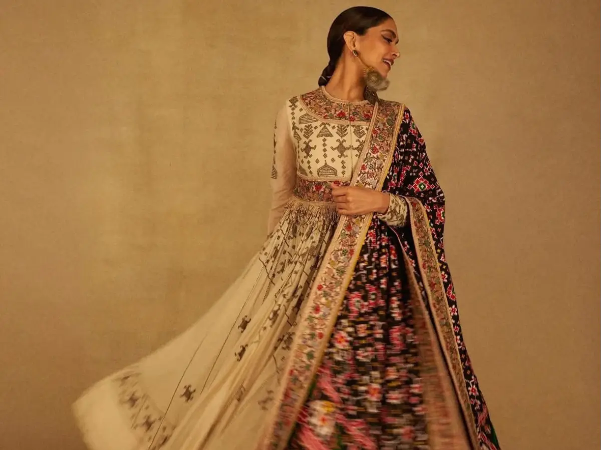 1. The Statement Patola Ensemble