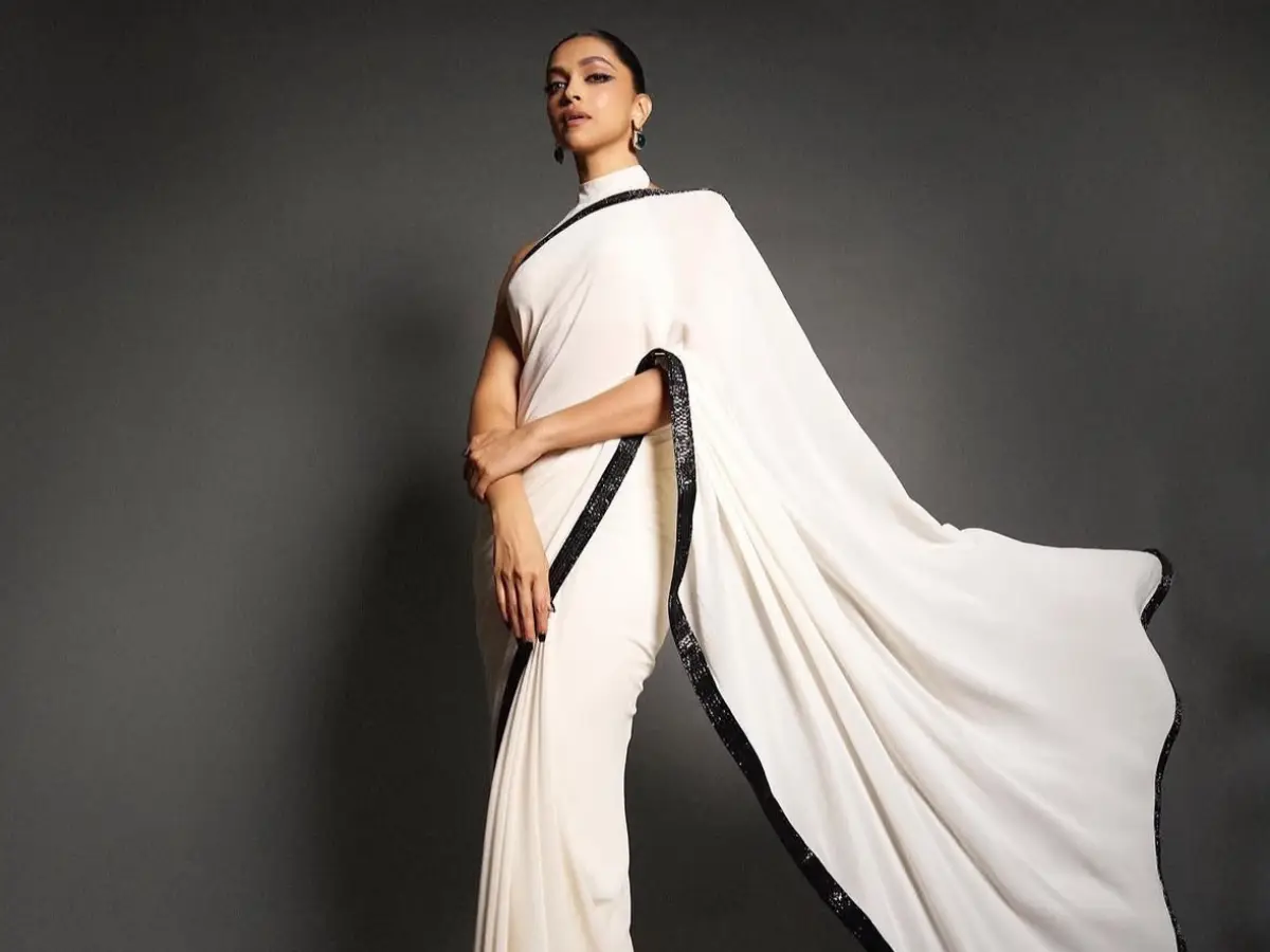 7. The White-And-Black Saree