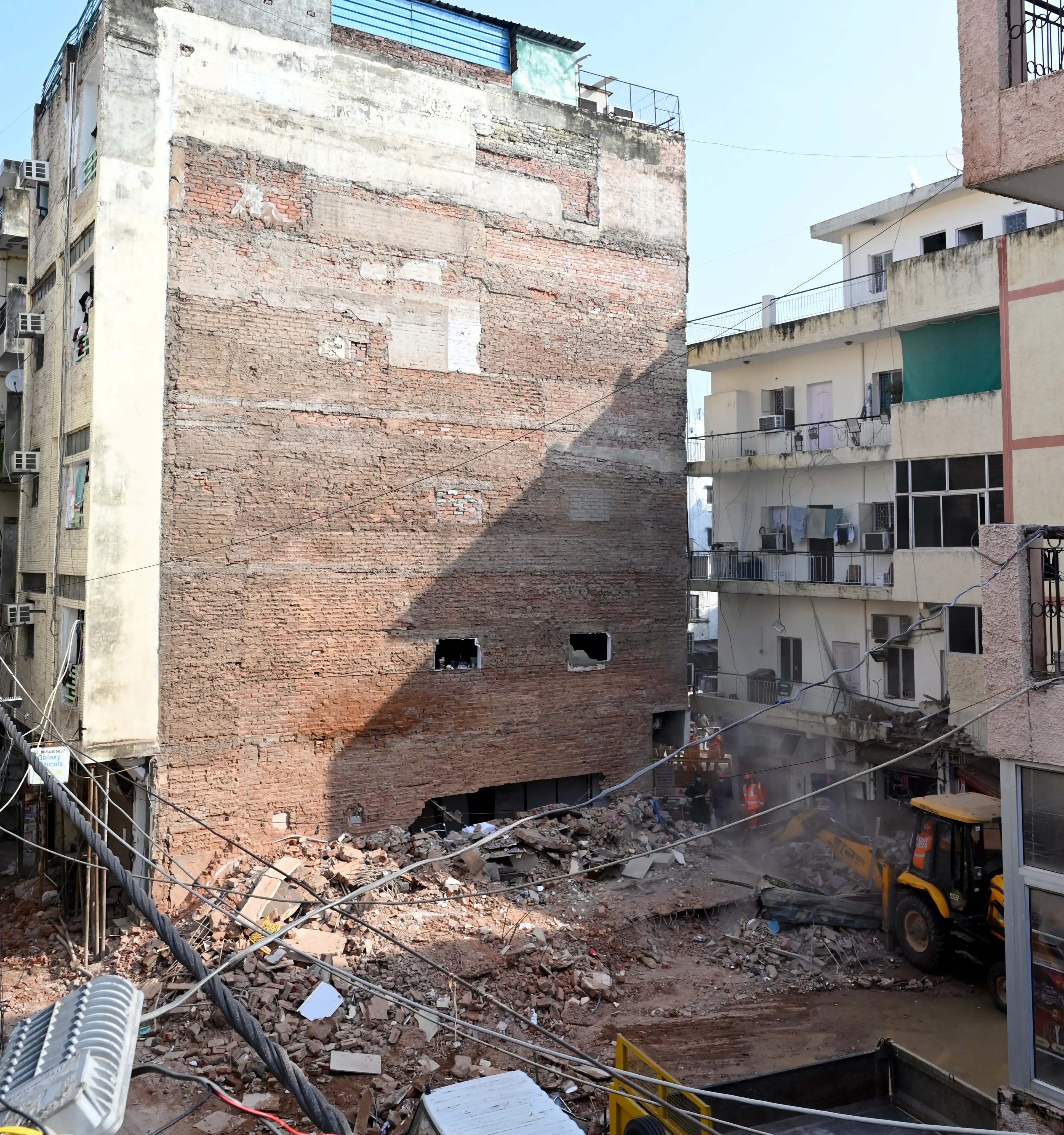 DU announces 12,754-seat residential expansion after Satya Niketan collapse