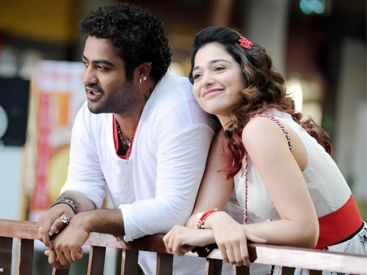 Tamannaah Bhatia in Oosaravelli