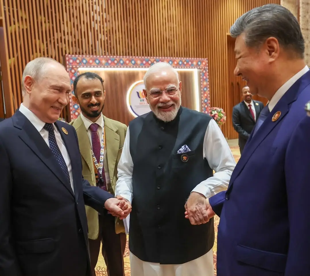 Modi, Putin, Xi ‘bromance’ goes viral as leaders captured holding hands at BRICS Summit