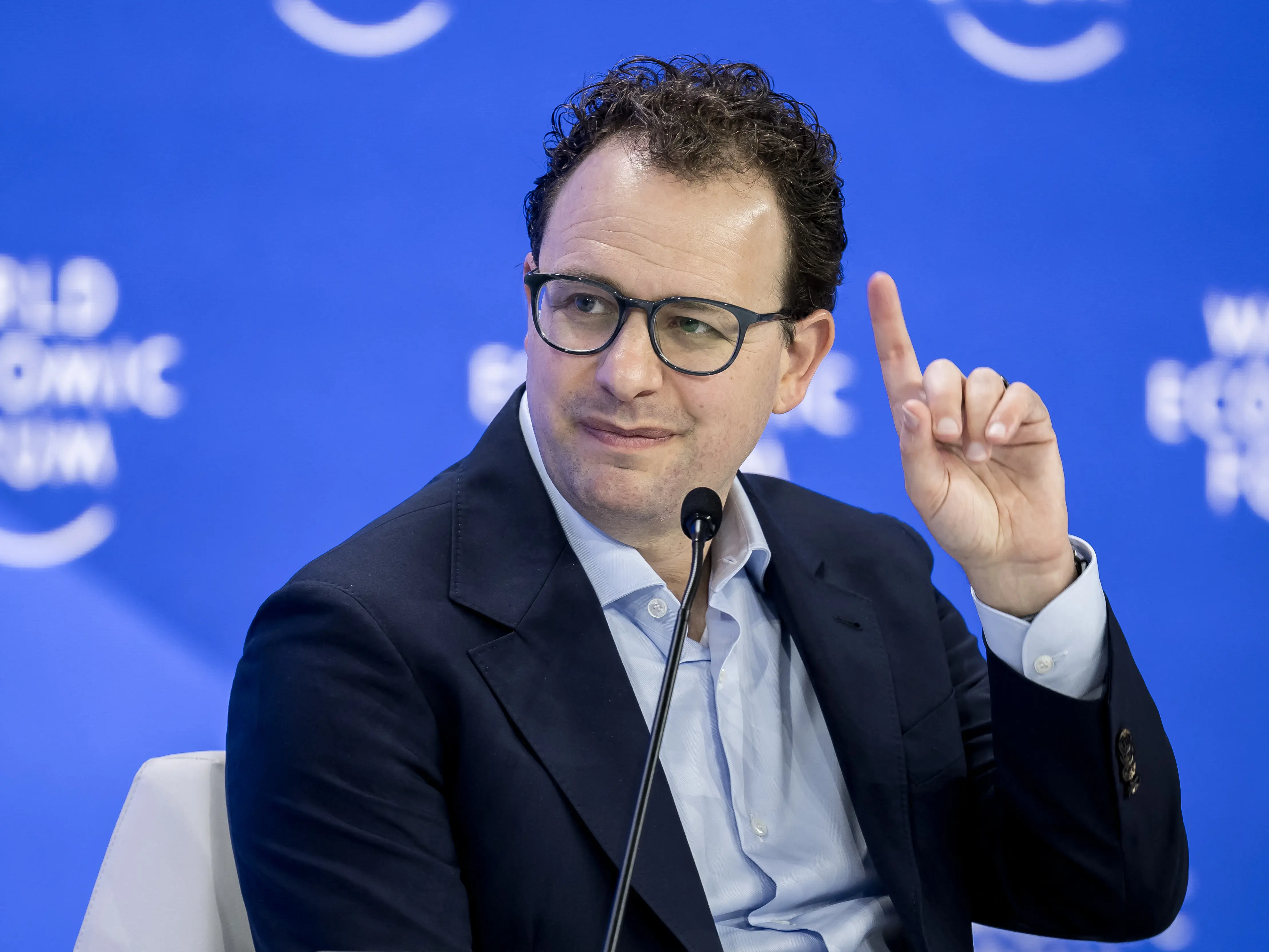 Humans may lose control of AI: Anthropic CEO calls for slowdown, Altman, Musk back him Humans may lose control of AI: Anthropic CEO calls for slowdown, Altman, Musk back him