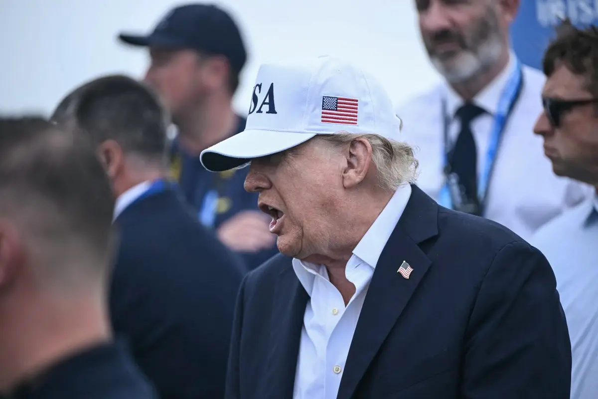 Trump defends Lincoln Memorial pool amid NYT report blaming renovation flaws, not vandalism