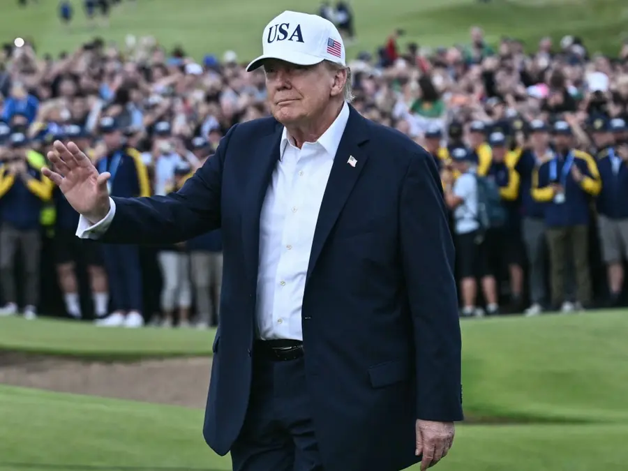 Trump says he 'can't cheat' in golf because of Secret Service agents: 'Not that I wouldn’t'