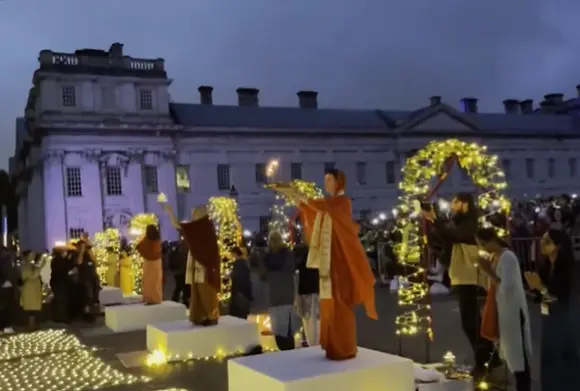 Historic first: ‘Ganga aarti’ performed on River Thames in London