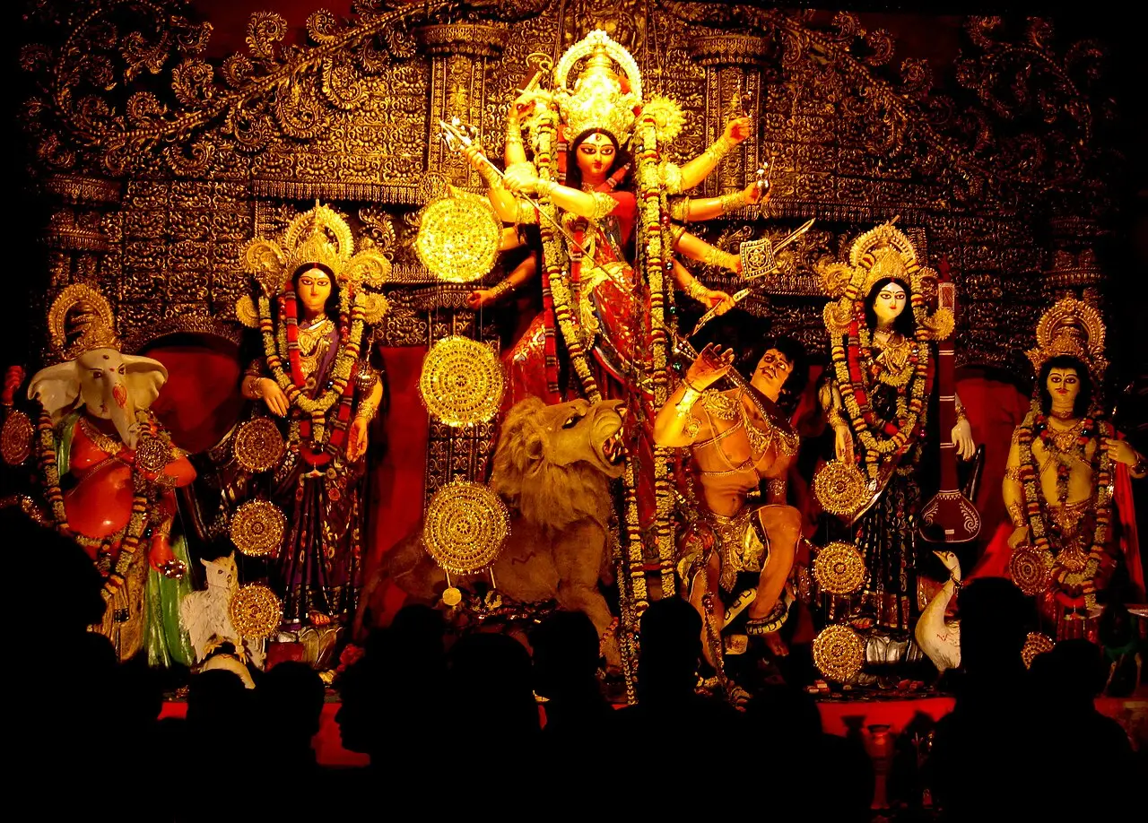 Top 7 places in India to experience the colours of Navratri