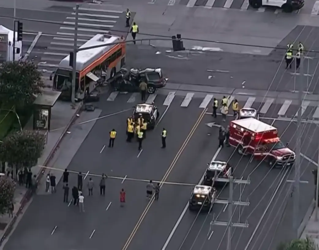 Los Angeles helicopter crash: At least three dead, several injured; NTSB to investigate