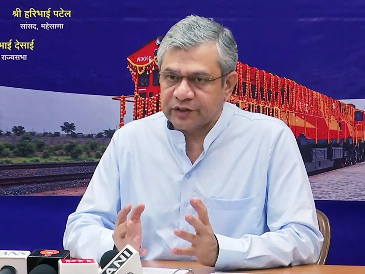 Govt raises EPFO wage ceiling from Rs 15,000 to Rs 25,000 ...