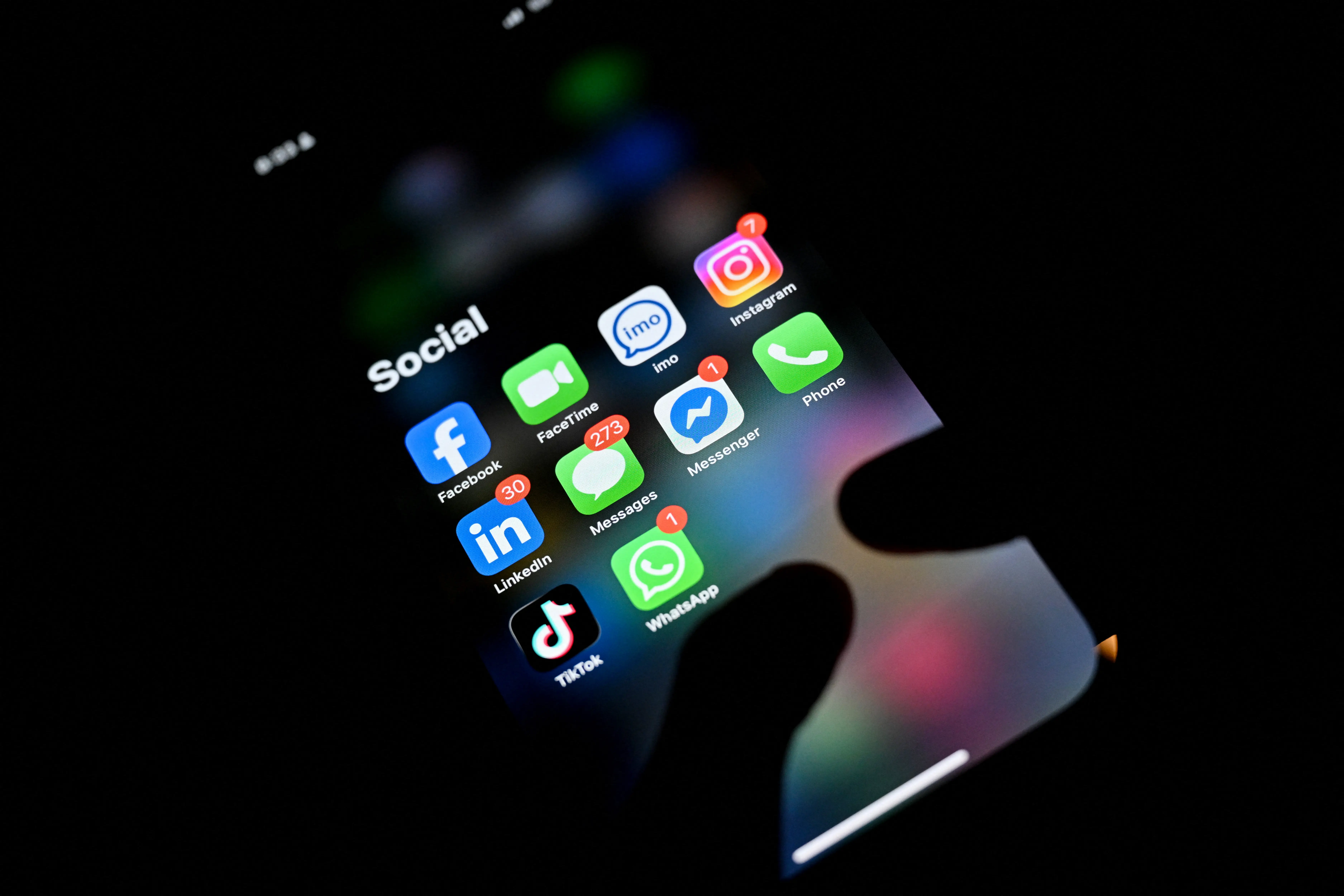 No social media under 13, supervised access till 15: EU unveils new online safety rules for children