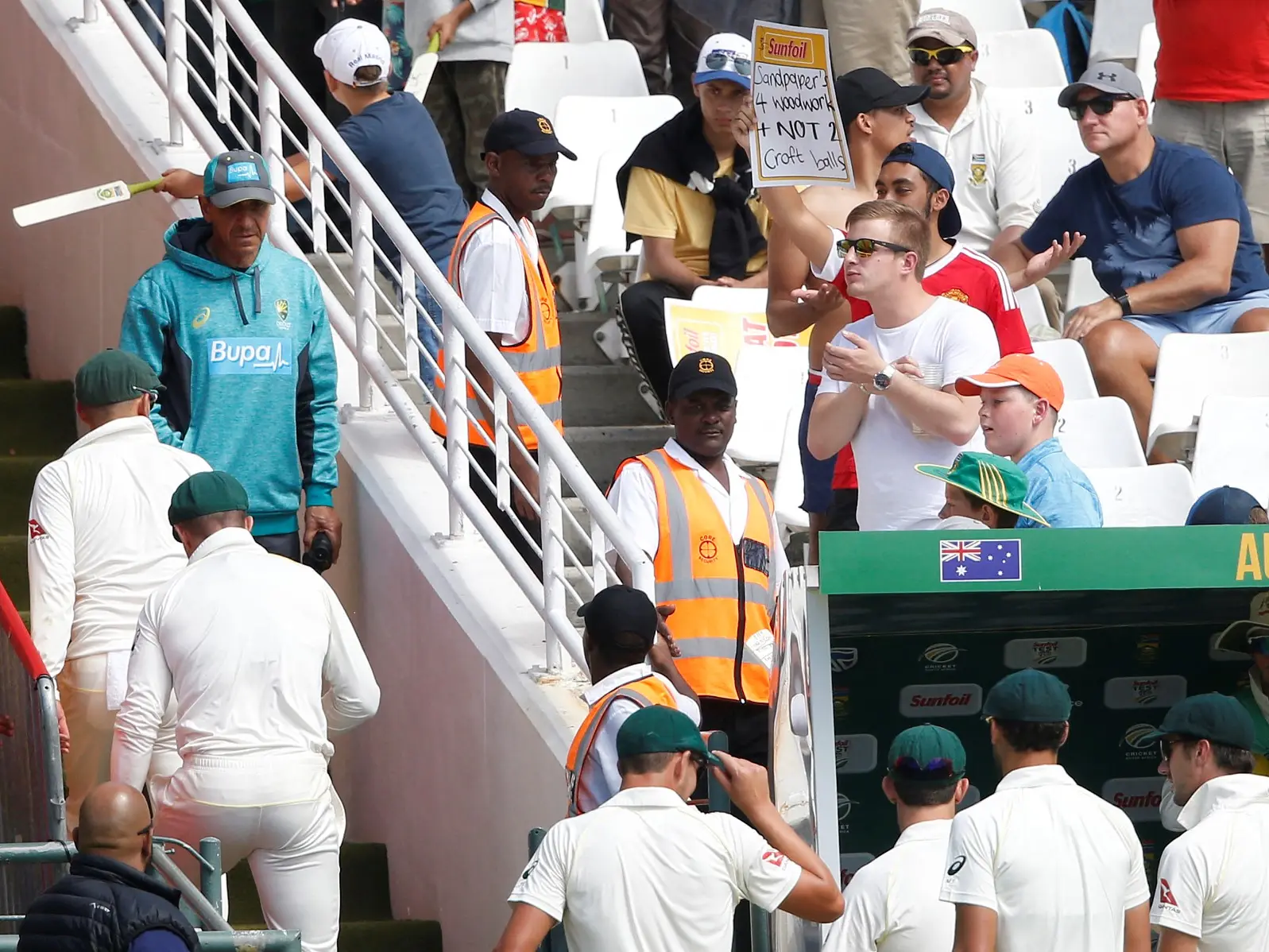 AUS vs SA: Steve Smith still gets 'little flashbacks' from sandpaper gate AUS vs SA: Steve Smith still gets 'little flashbacks' from sandpaper gate