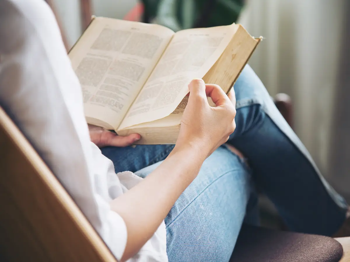 PUT DOWN your phone: This country is paying people to read books. Know why