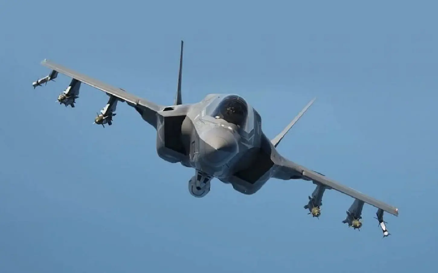 US intel warns China can steal F-35 jets secret from Saudis | Gravitas
