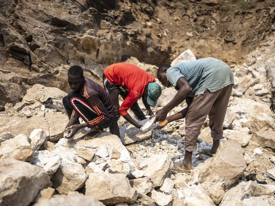 Nigeria: 37 suspected illegal miners die in custody; 'overcrowding and inadequate ventilation' under investigation