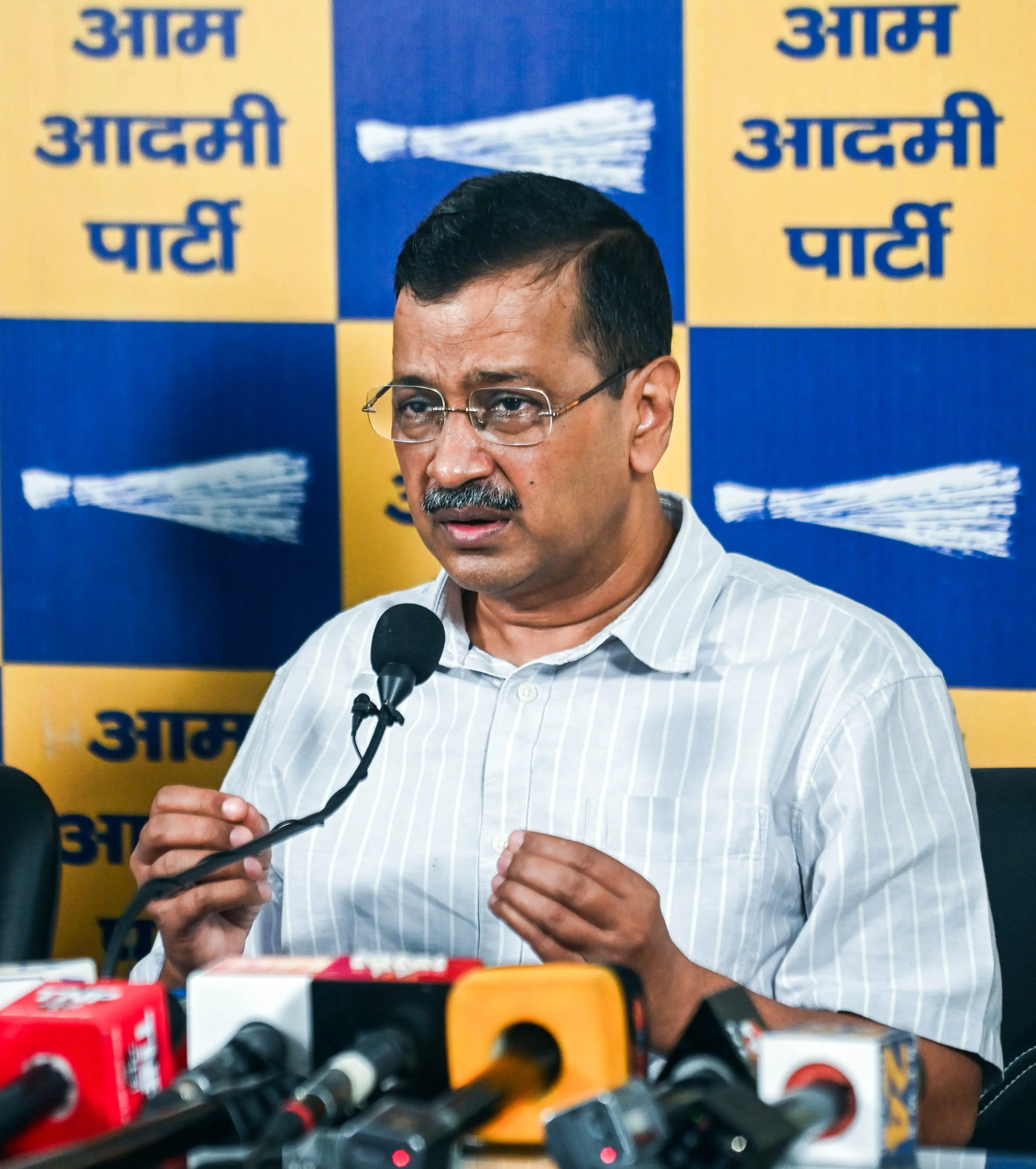 Arvind Kejriwal, family members, Delhi CM Rekha Gupta get SIR notices