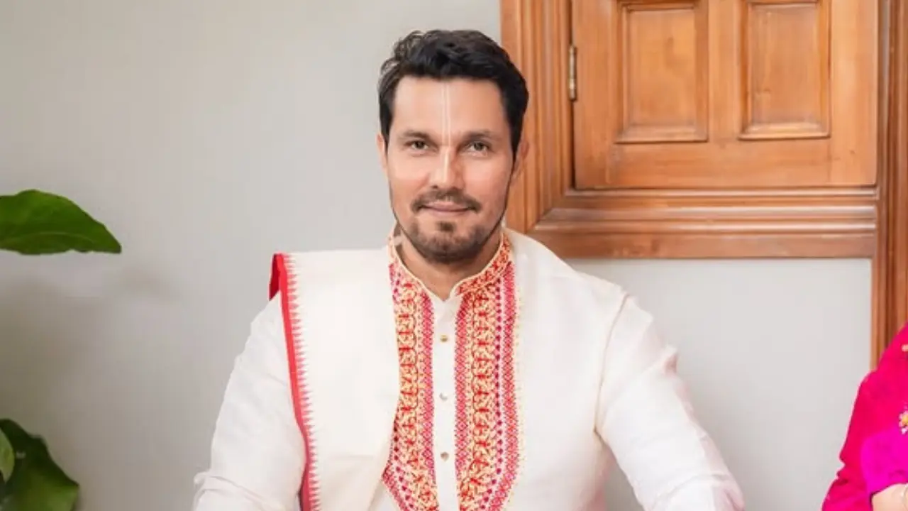 Randeep Hooda arrives in Gujarat for his first National Film Award: ‘Very grateful’