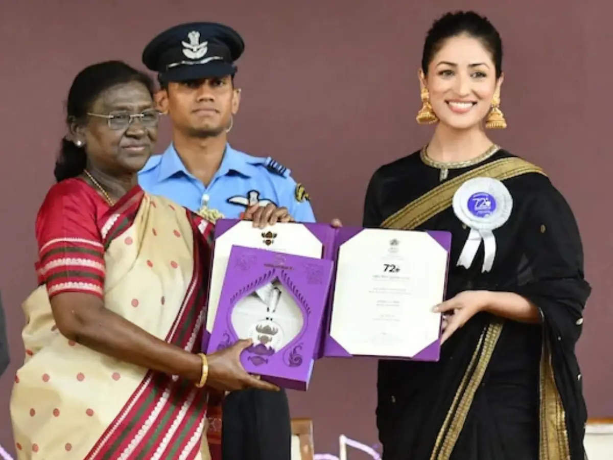 Yami Gautam shares inspiring message for outsiders in Mumbai post National Award win: 'Keep working hard' Yami Gautam shares inspiring message for outsiders in Mumbai post National Award win: 'Keep working hard'