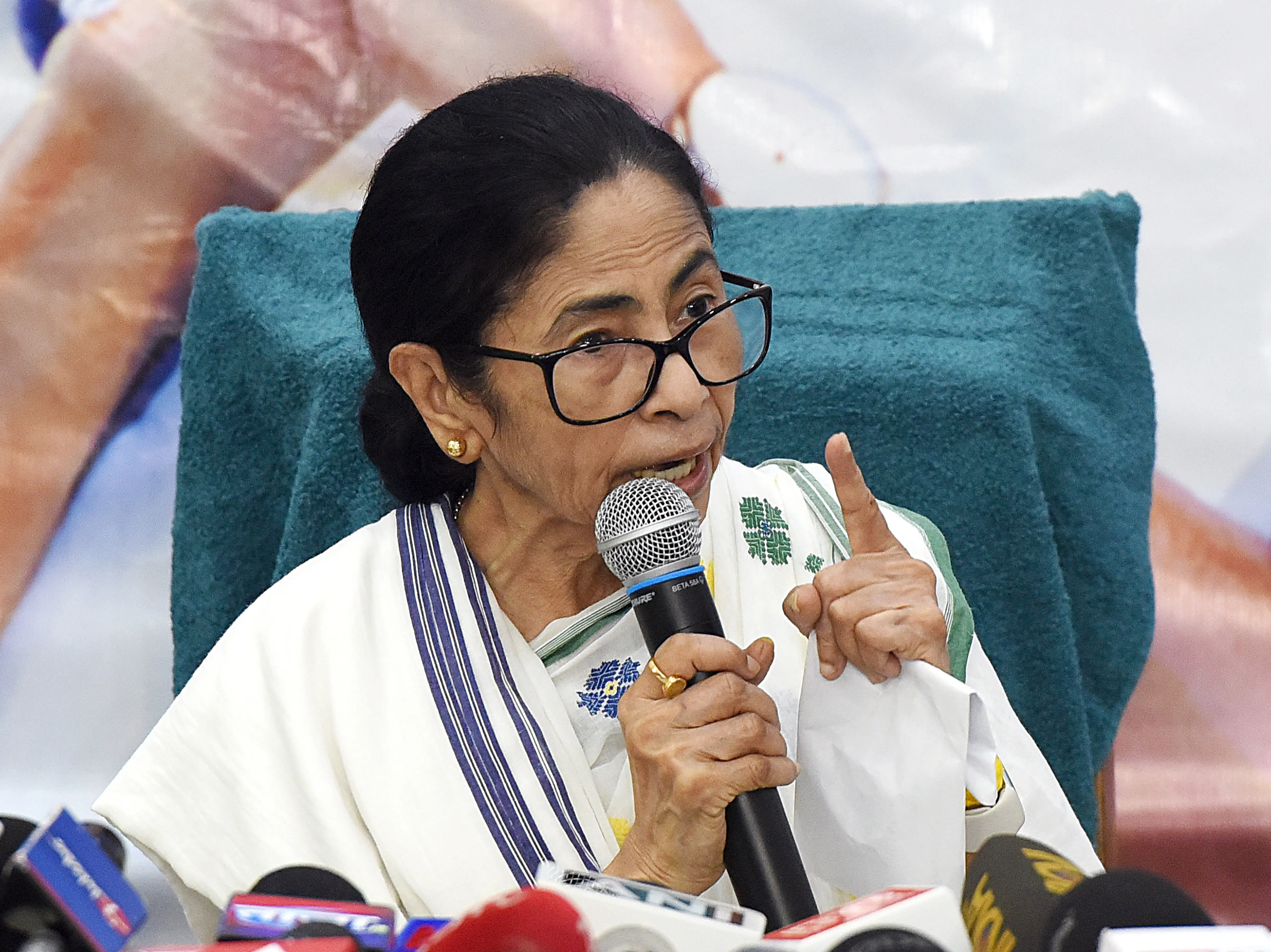 Mamata demands CEC Gyanesh Kumar's arrest, calls for fresh Bengal polls with old voter list