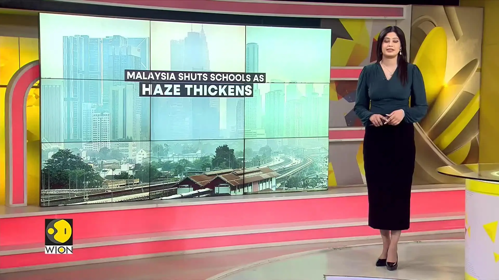 Malaysia shuts schools as haze thickens: Forest fires send smoke hundreds of kilometers