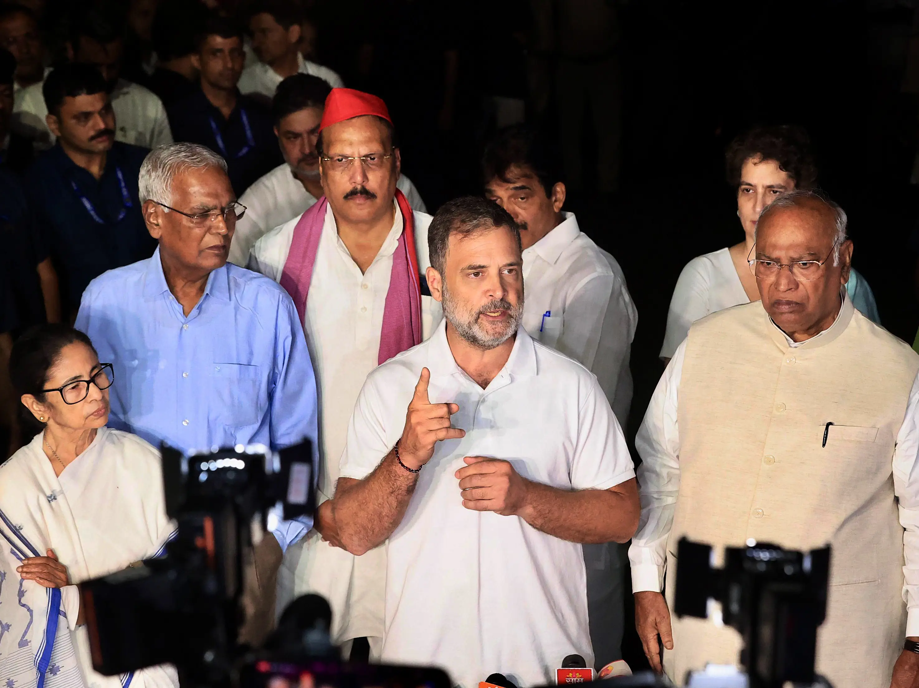 Rahul Gandhi calls Modi, Shah ‘cowards’ amid CJP protest crackdown in Delhi