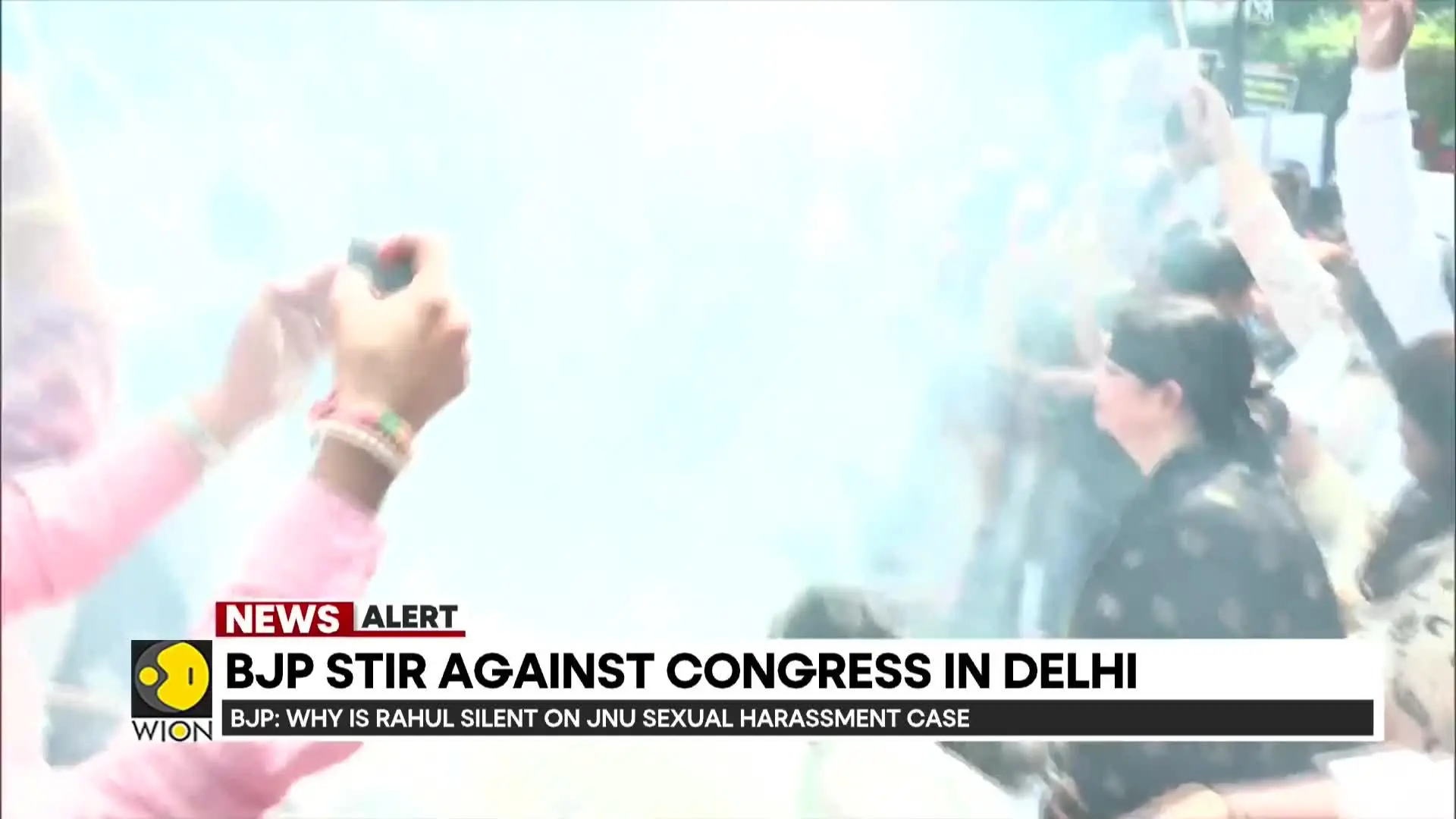 Delhi Protest: BJP Mahila Morcha stages protest amid INDIA Bloc's Supreme Court march