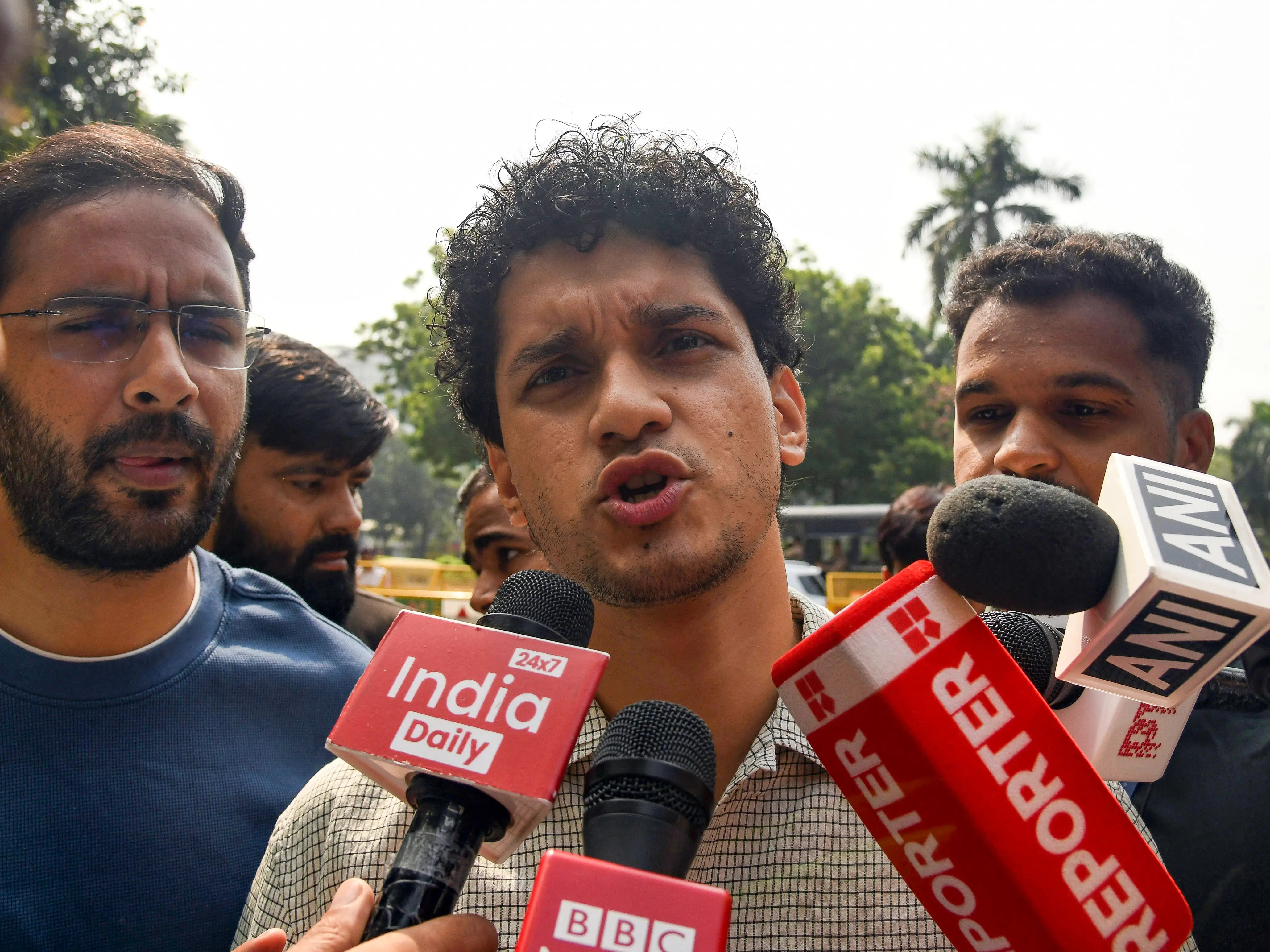 CJP slams 'Coward Sarkar' as Saurav Das, Ashutosh Ranka sent to 5 days' judicial custody over Jantar Mantar protest