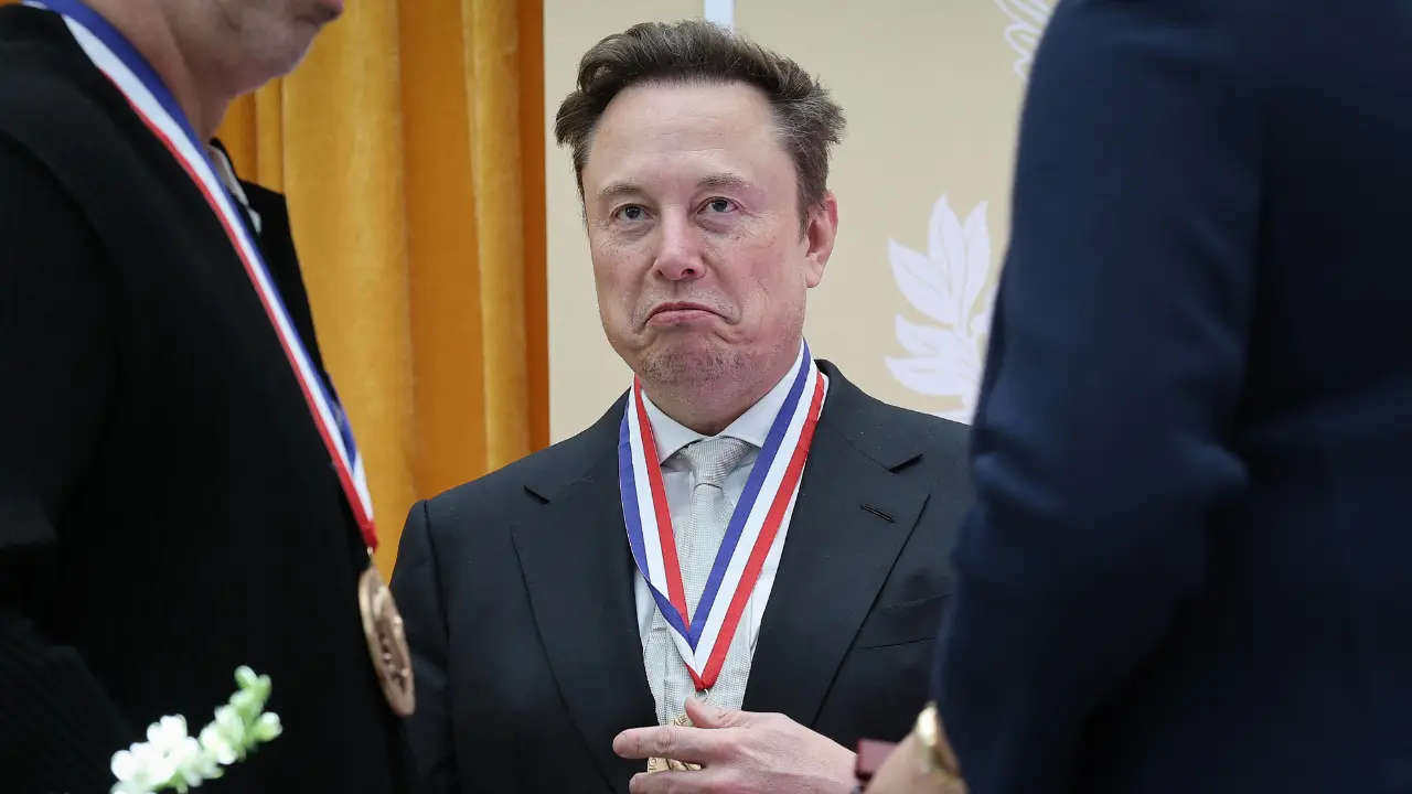 Elon Musk will give away one SpaceX share to each American child. That comes to $10.5bn
