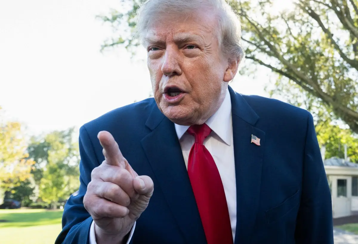 'You are a dummy, you are a stupid person': Trump loses temper with CNN, ABC reporters after questions about Russia sanctions