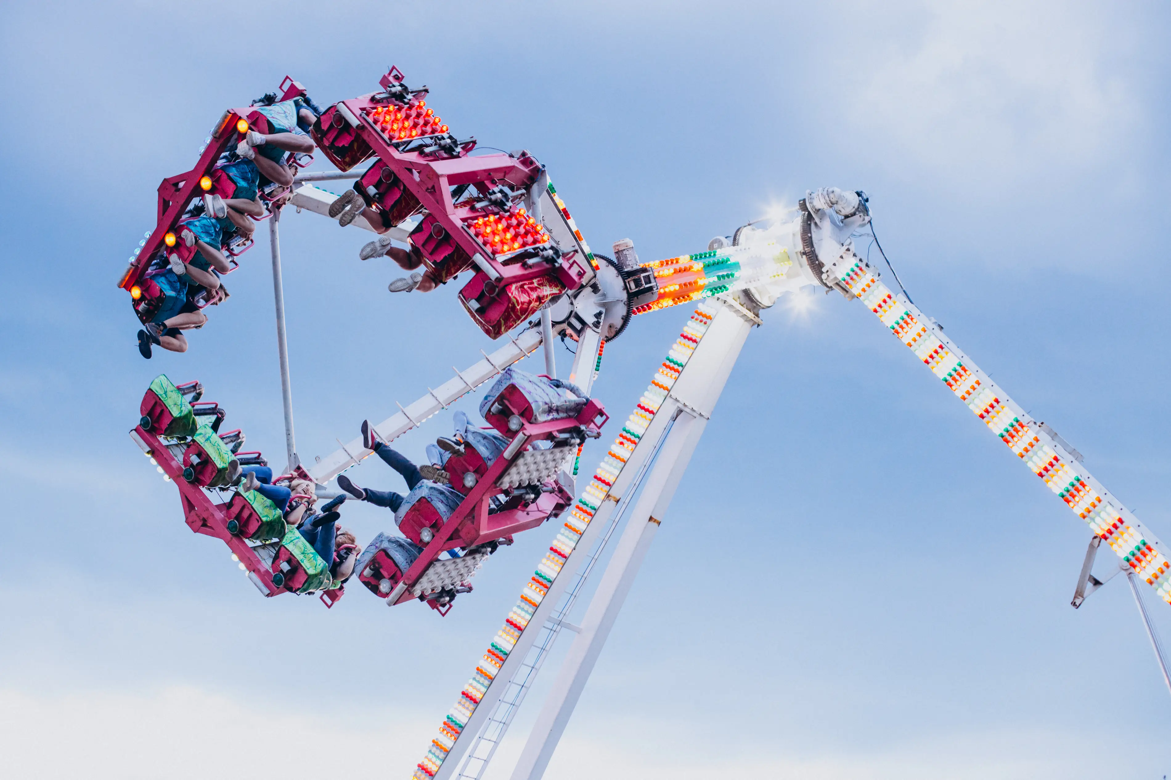 Horrific video shows the moment 18-year-old fell to her death from Mexico amusement park ride