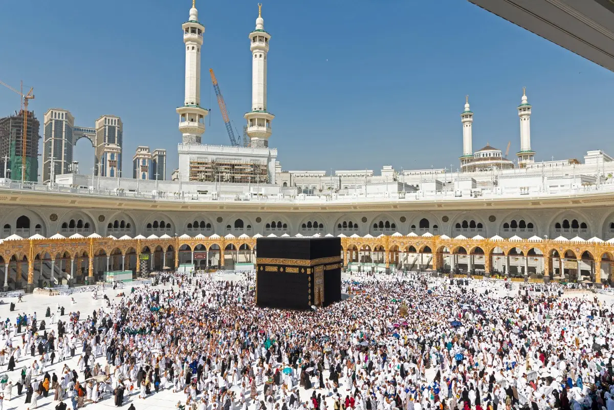 Saudi says debris fell in Mecca, Medina after missile interceptions; Houthis deny targeting holy cities