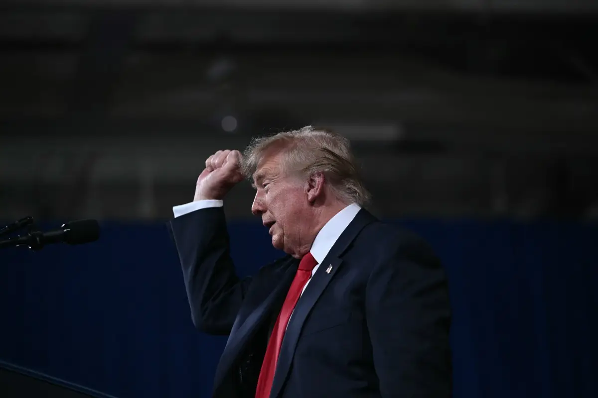Trump revives ‘shithouse countries’ slur, targets Abdul El-Sayed and Ilhan Omar at Georgia rally