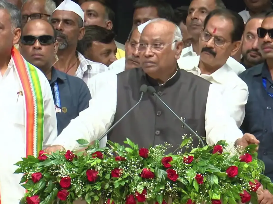 ‘Modi ka baap bhi jayega,’ Kharge loses cool at party event in Patna; BJP slams him