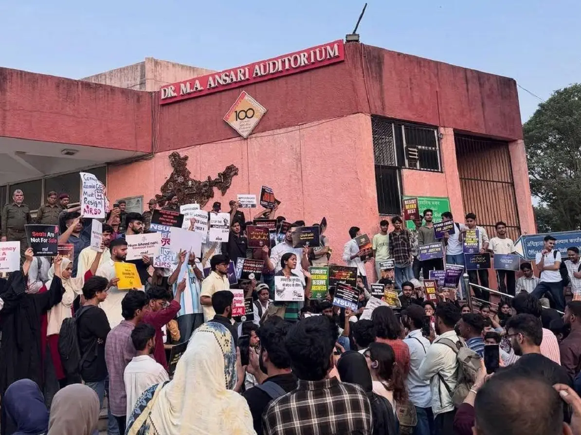FIR filed against opposition MPs for ‘trespassing’ amid Jamia Millia students’ protest