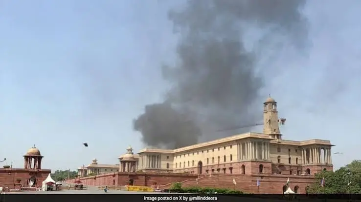 Fire breaks out at Delhi’s North Block, thick black smoke seen | VIDEO