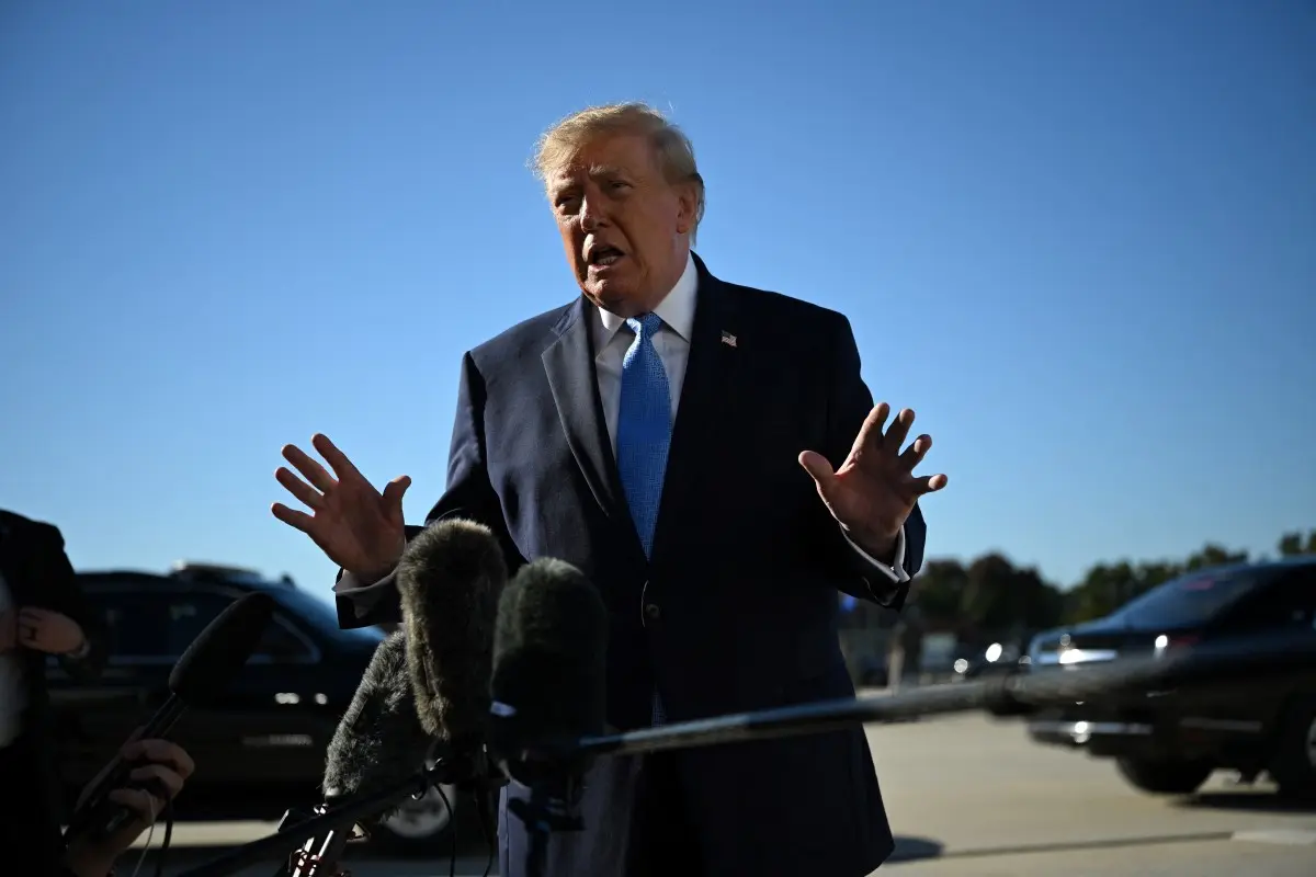 Trump offers $1 million before US midterms. What is he asking Americans to report?