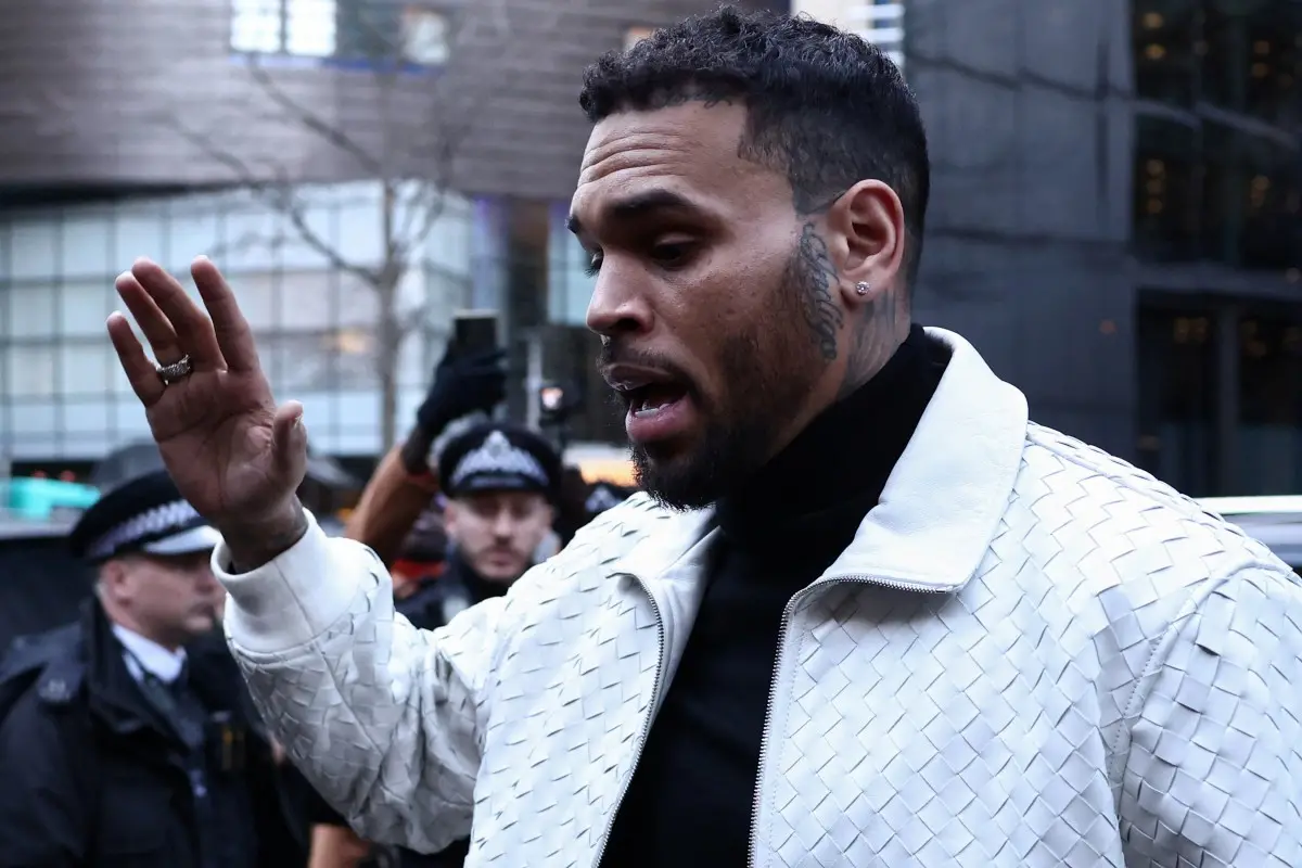 Chris Brown given suspended eight-month jail term for London nightclub attack