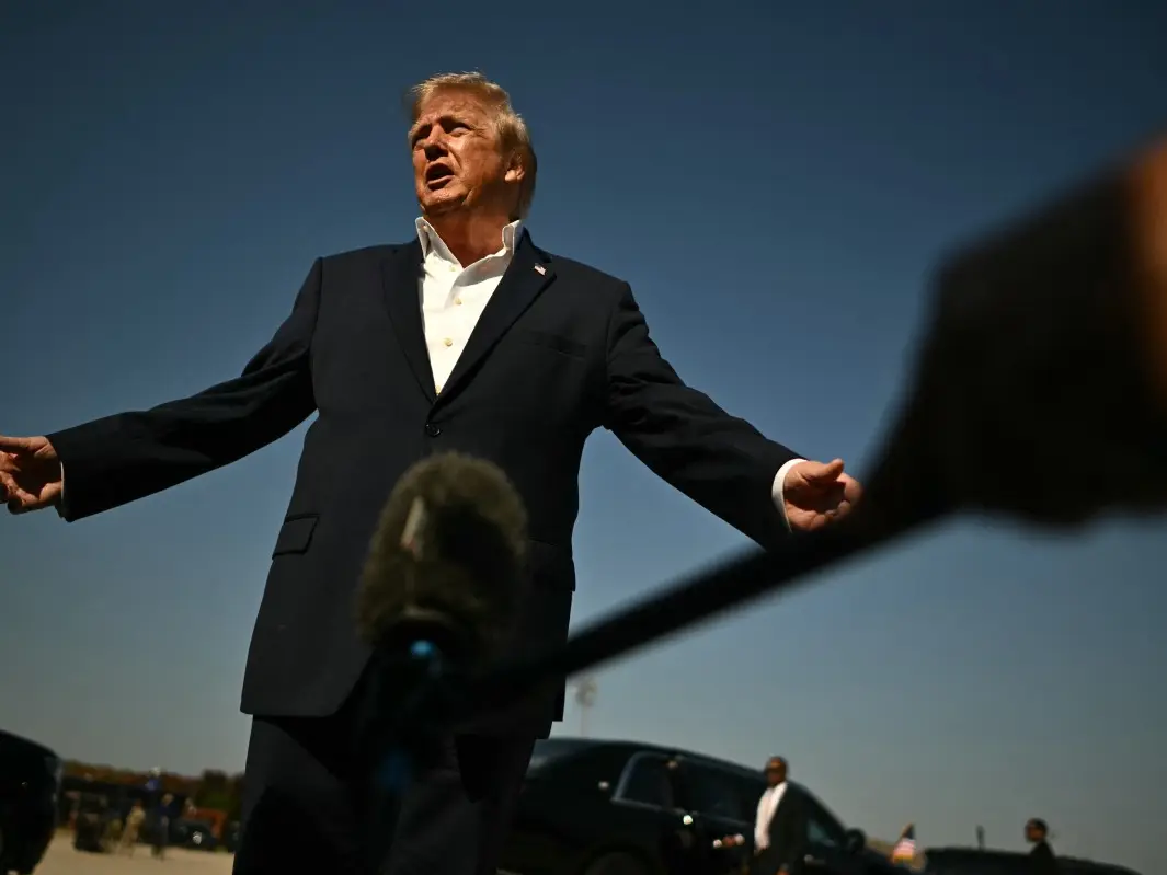 Trump mocks Mexican president on midterm campaign trail, dangles $1 million reward | Gravitas