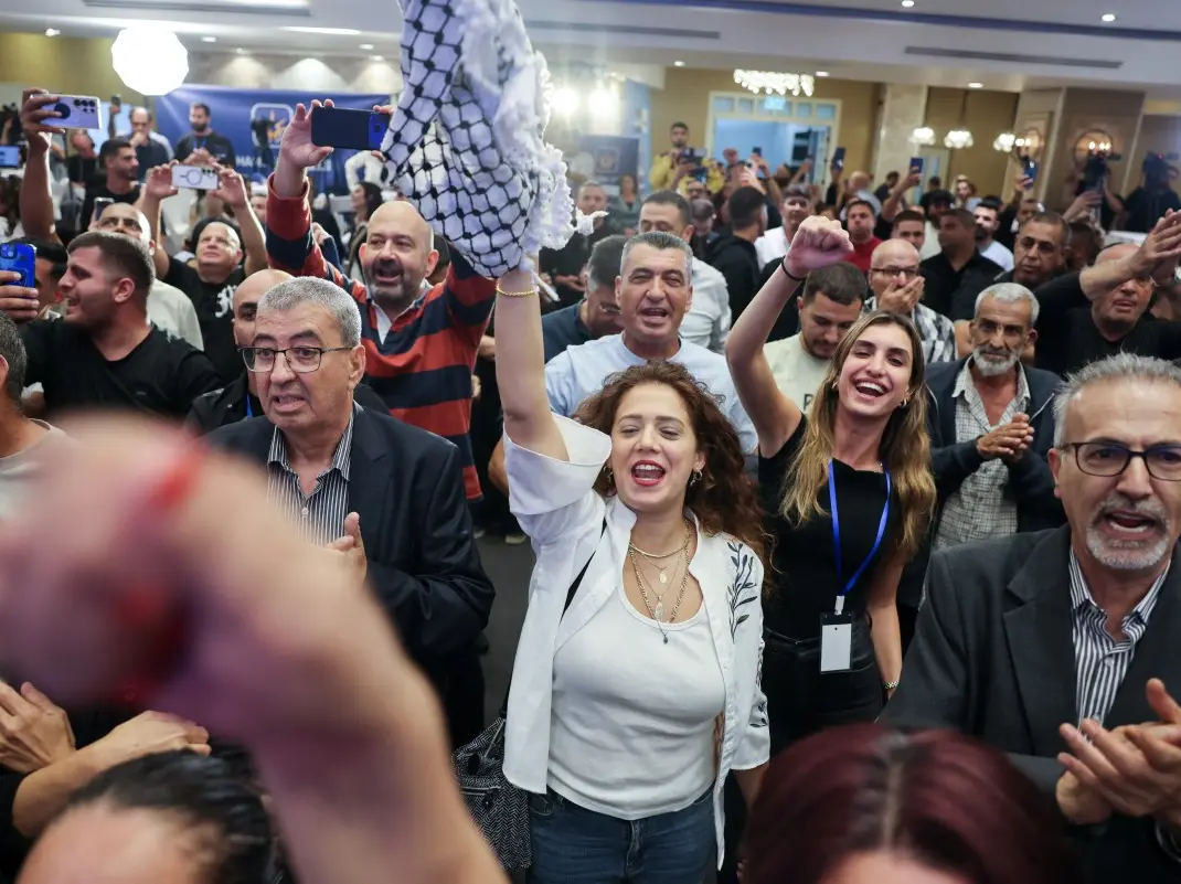Israel elections: Record voter turnout in decades as Opposition edges ahead of Netanyahu in early projections